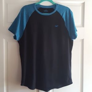 Holister crew neck teeshirt